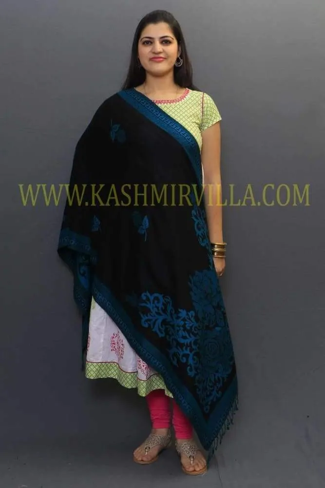 Black And Blue Colour Reversible Stole Specially Designed To Gain Attentention.